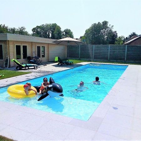 B&B 'T Maanhof Gingelom Exteriör bild