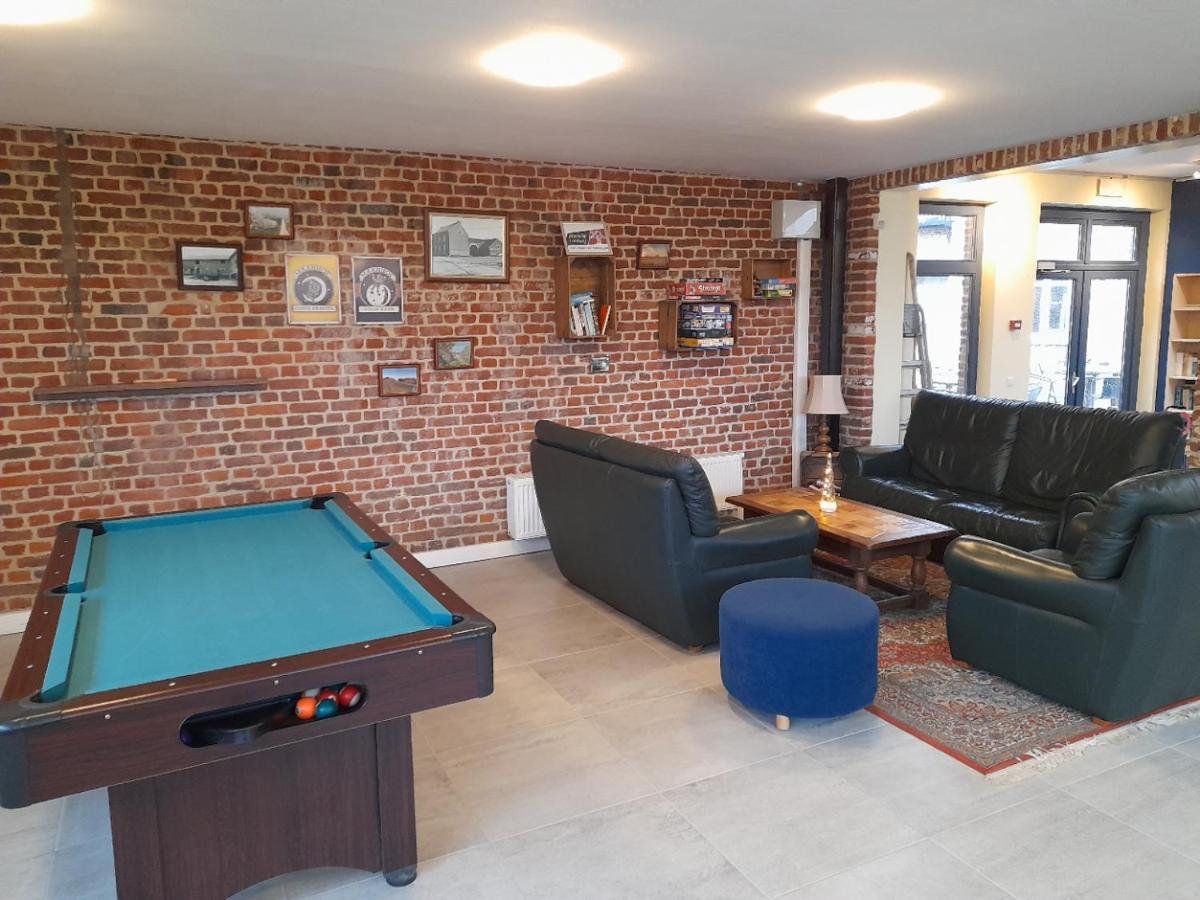 B&B 'T Maanhof Gingelom Exteriör bild