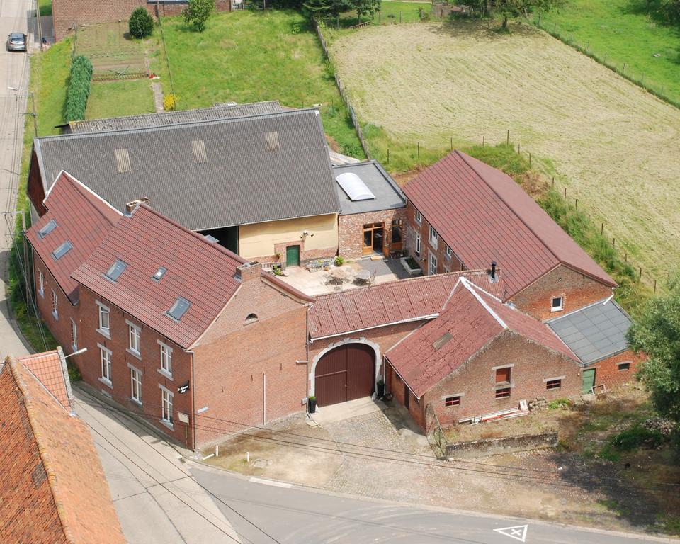 B&B 'T Maanhof Gingelom Exteriör bild