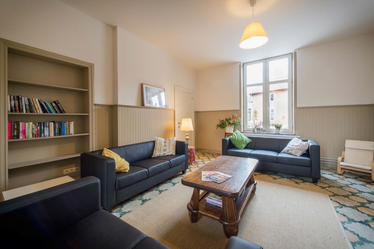 B&B 'T Maanhof Gingelom Exteriör bild