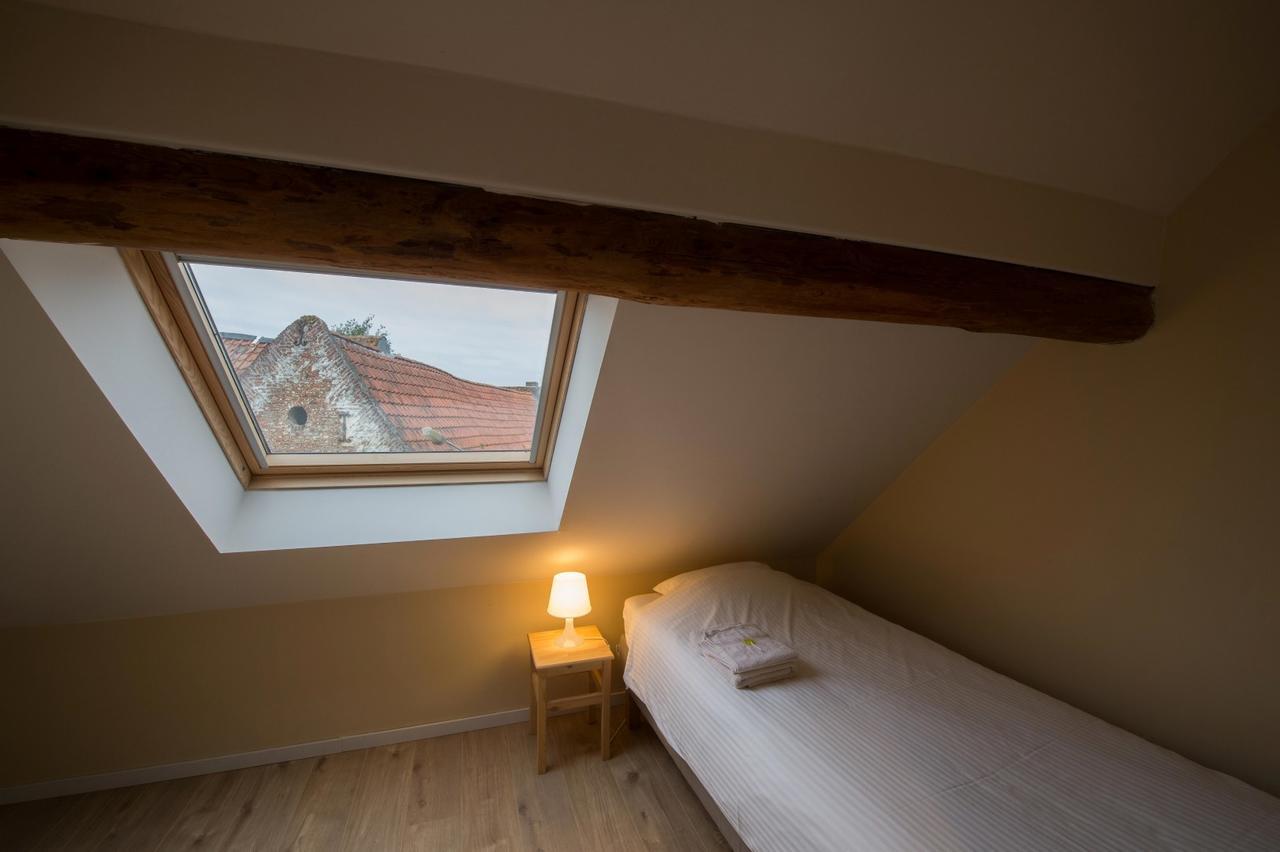 B&B 'T Maanhof Gingelom Exteriör bild