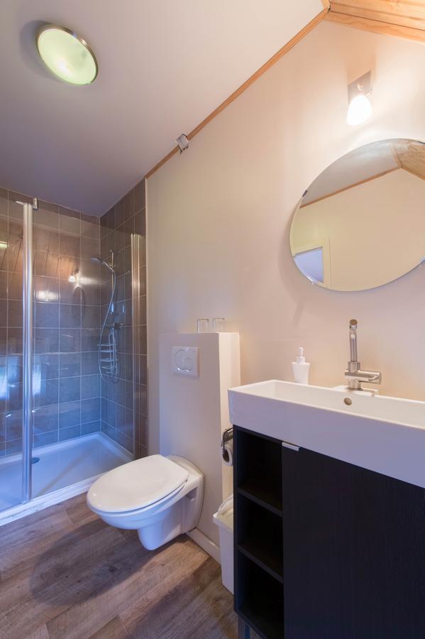B&B 'T Maanhof Gingelom Exteriör bild