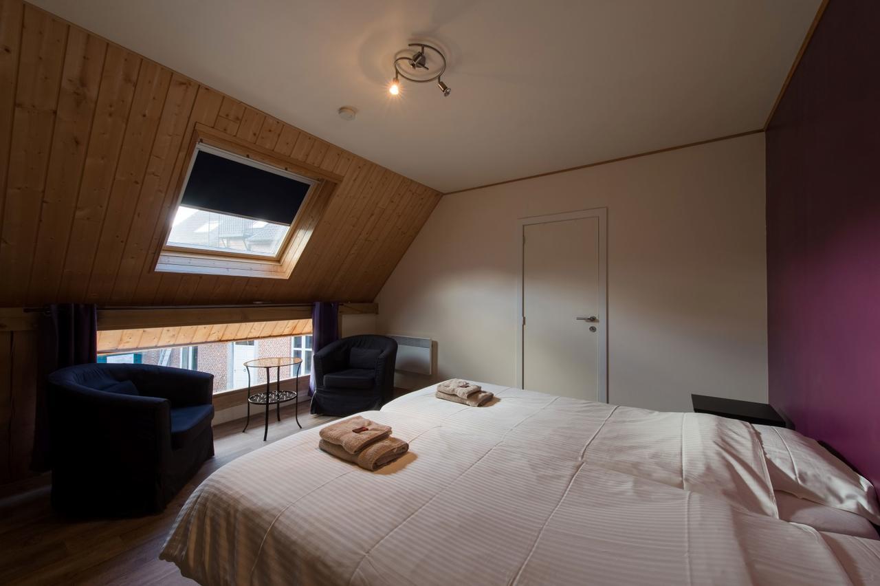 B&B 'T Maanhof Gingelom Exteriör bild